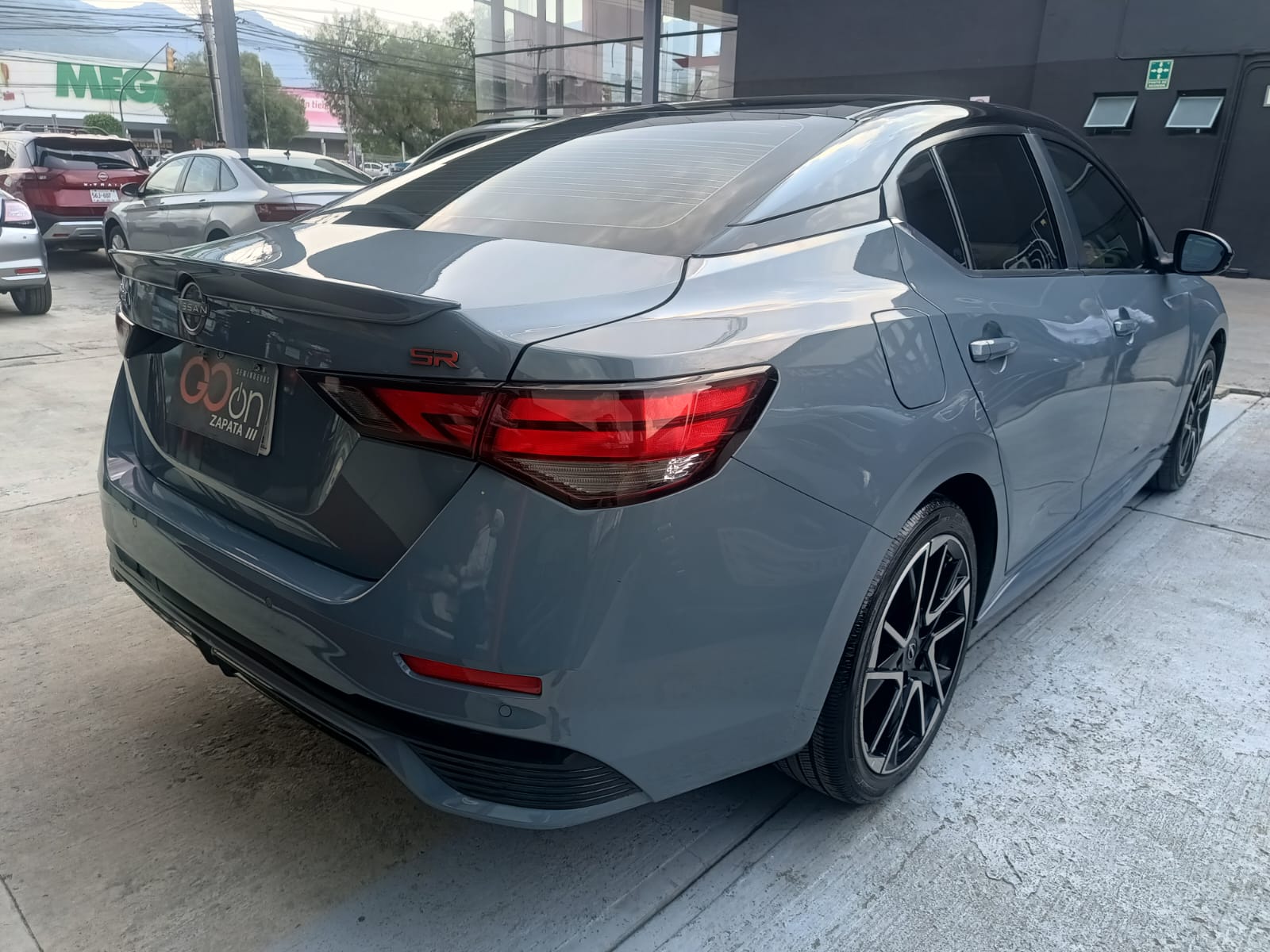 2024 Nissan SENTRA 4P SR PLATINUM BI-TONO L42.0 AUT