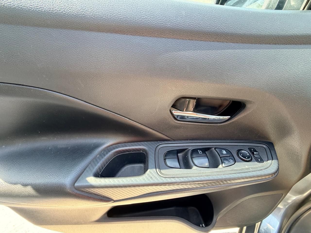 2020 Nissan VERSA 4 PTS ADVANCE TA AAC VE F NIEBLA RA-16