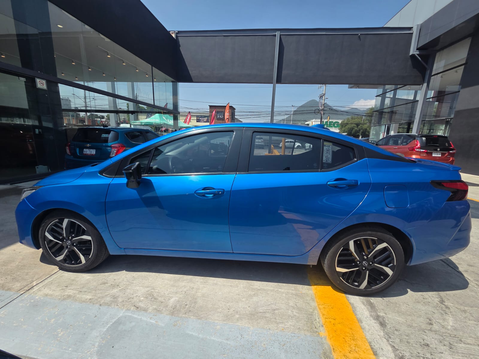 2024 Nissan VERSA 4P SR L41.6 AUT