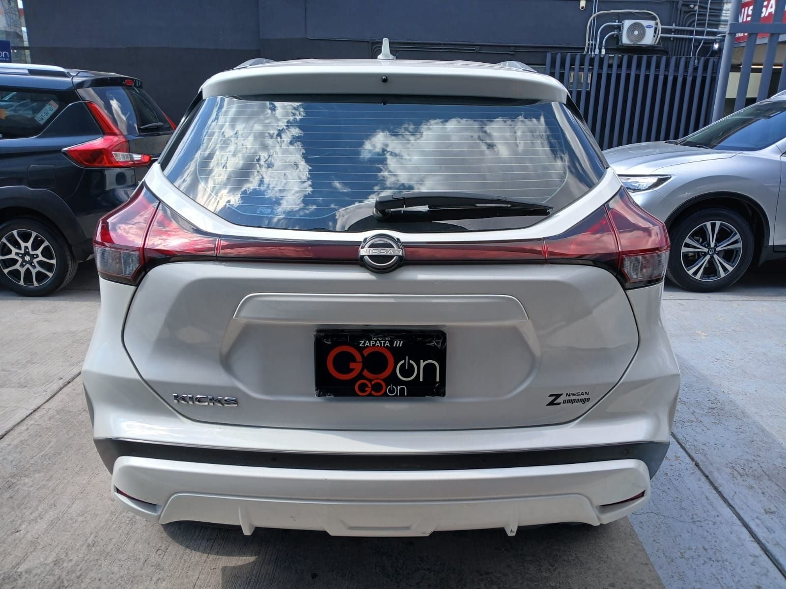 2023 Nissan KICKS 5 PTS ADVANCE 16L TA AAC VE RA-16