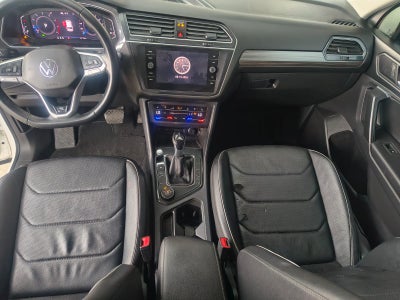 2022 Volkswagen TIGUAN 5 PTS R-LINE 14T DSG PIEL QCP F LED RA-19