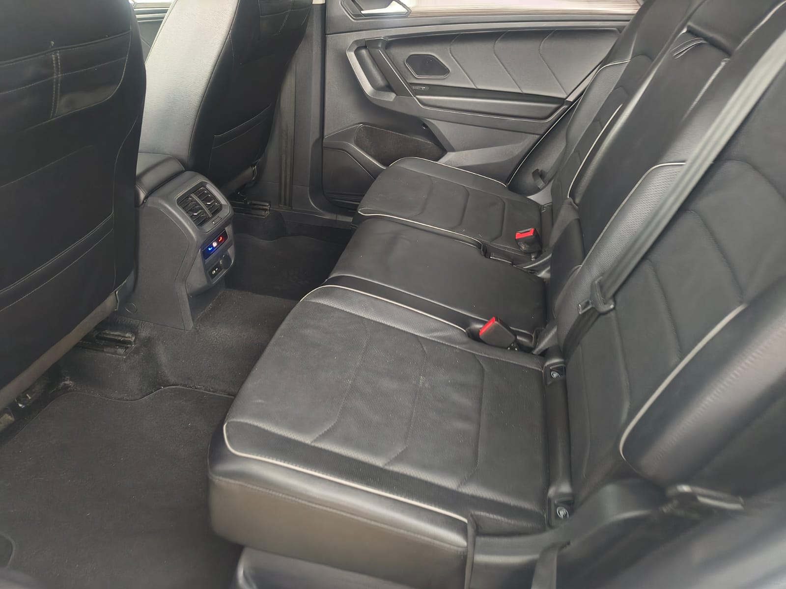 2022 Volkswagen TIGUAN 5 PTS R-LINE 14T DSG PIEL QCP F LED RA-19