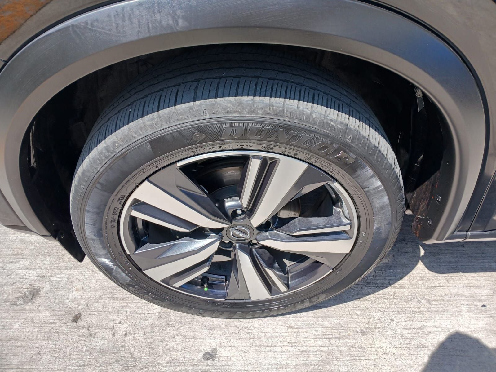 2023 Nissan X-TRAIL PLATINUM 2 FILAS