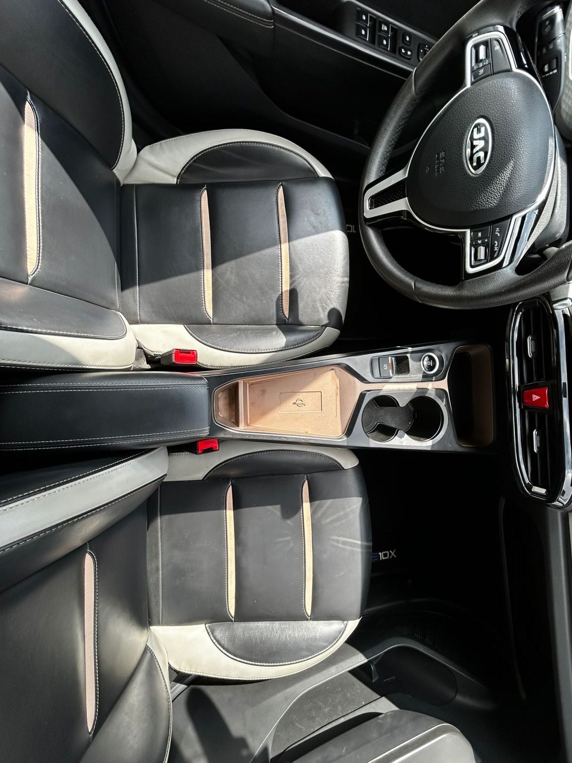 2022 JAC FRISON T6 4 PTS T8 DOBLE CABINA 20T TM6 AAC PIEL F LED RA-18