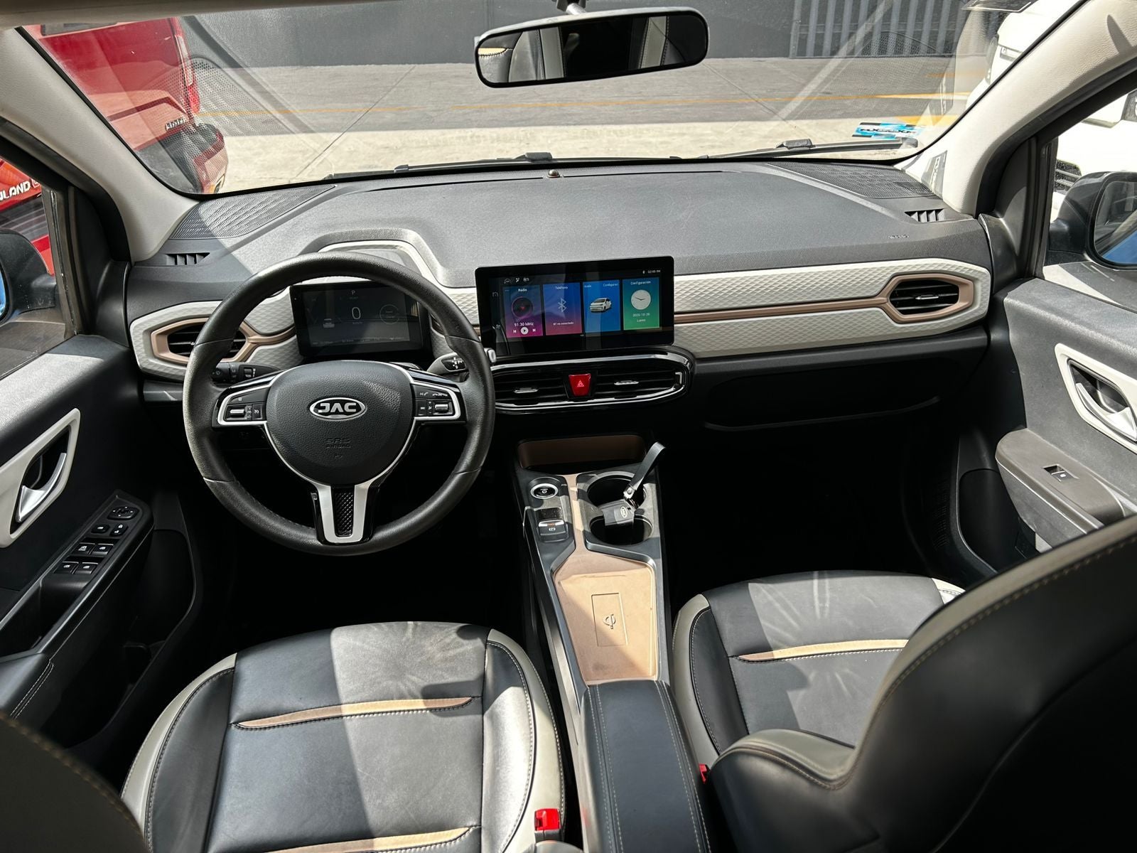 2022 JAC FRISON T6 4 PTS T8 DOBLE CABINA 20T TM6 AAC PIEL F LED RA-18