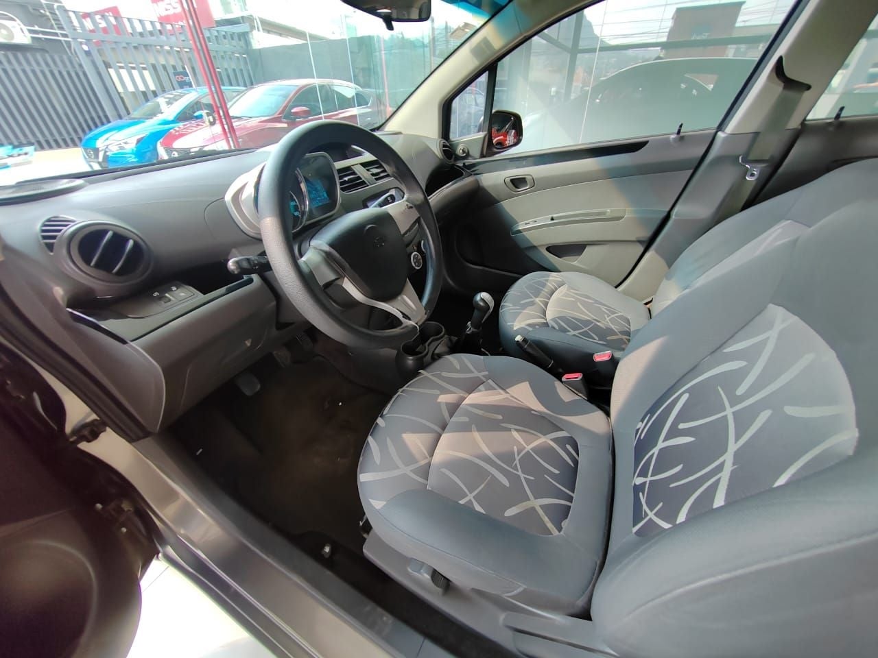 2017 Chevrolet SPARK 5 PTS HB LT CLASICO 12L TM5 AAC R-14