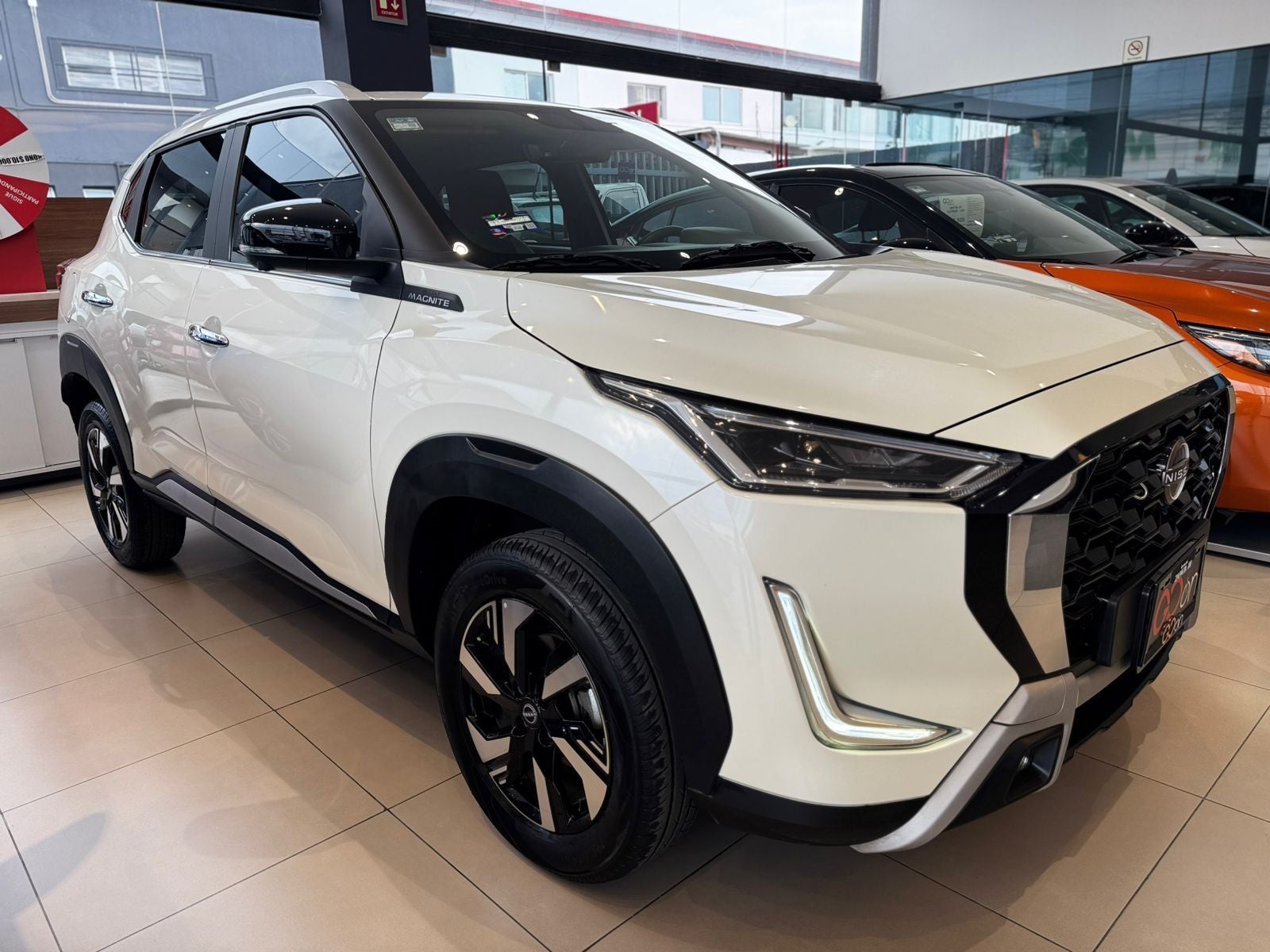 2025 Nissan MAGNITE 5 PUERTAS EXCLUSIVE 1.0 LTS CVT T