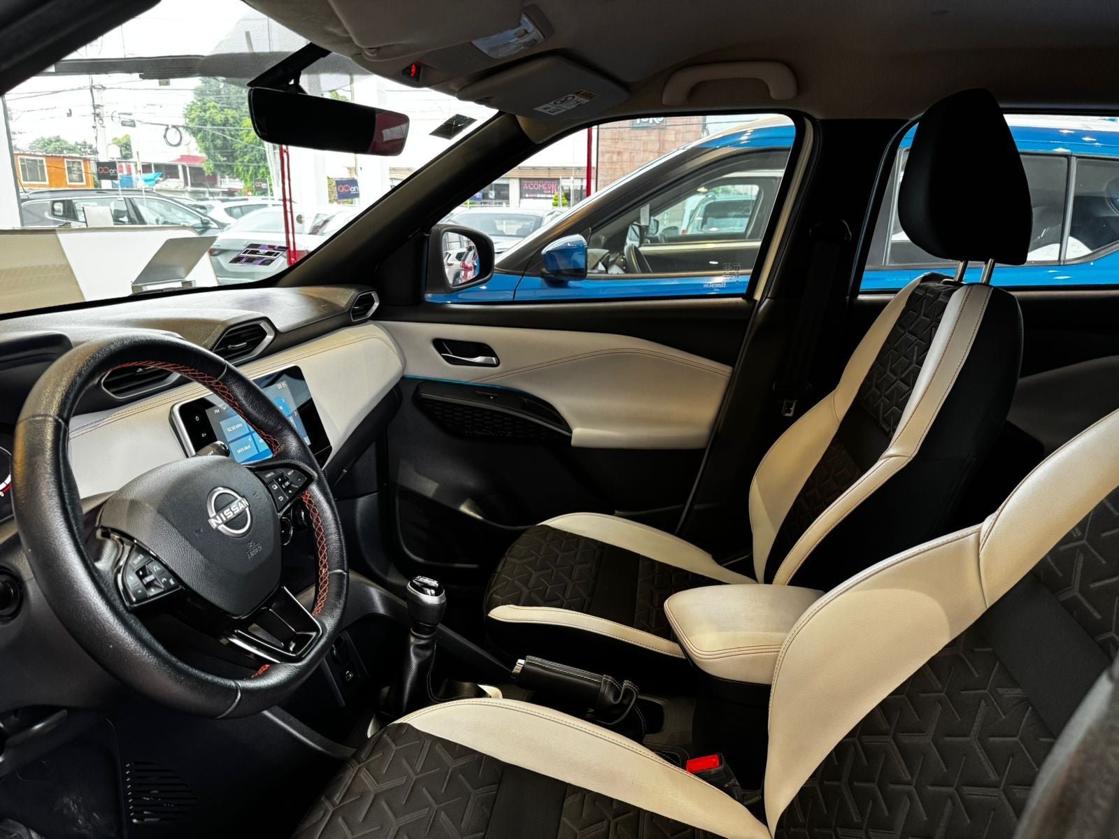 2025 Nissan MAGNITE 5 PUERTAS EXCLUSIVE 1.0 LTS CVT T